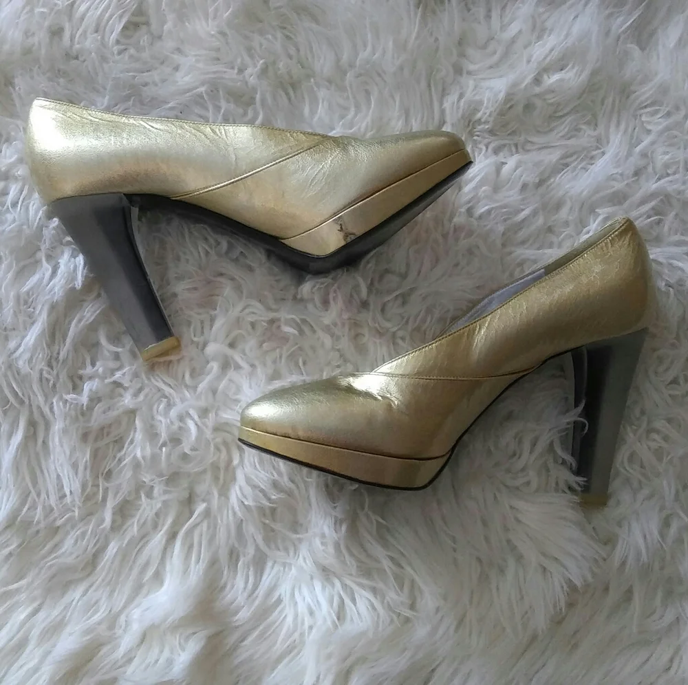 Nina Ricci Pumps With Acrylic Heels